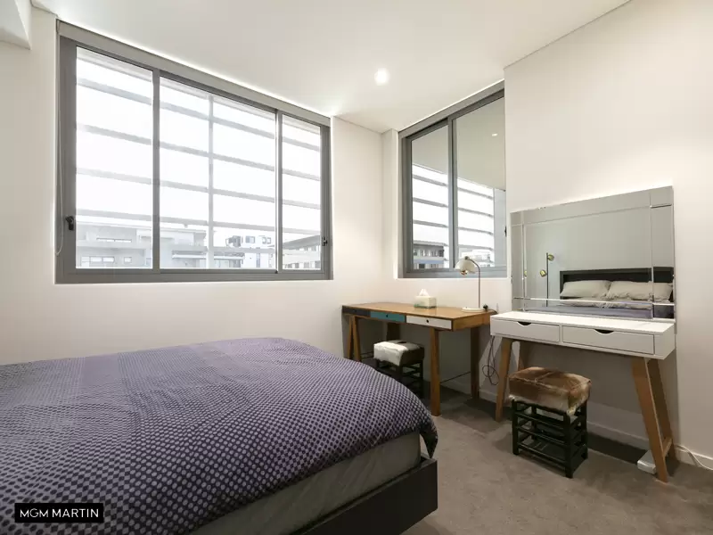 904B/8 Bourke Street, Mascot Leased by MGM Martin - image 1