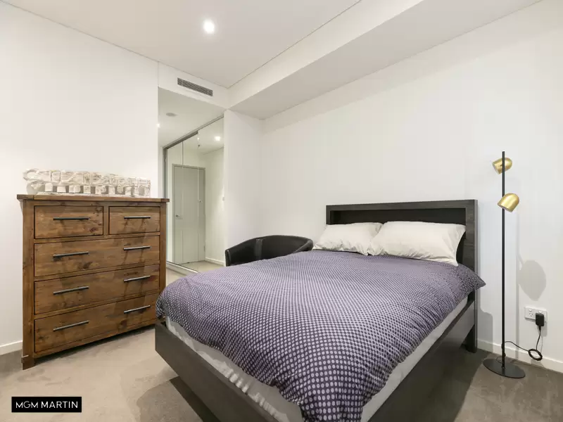 904B/8 Bourke Street, Mascot Leased by MGM Martin - image 1