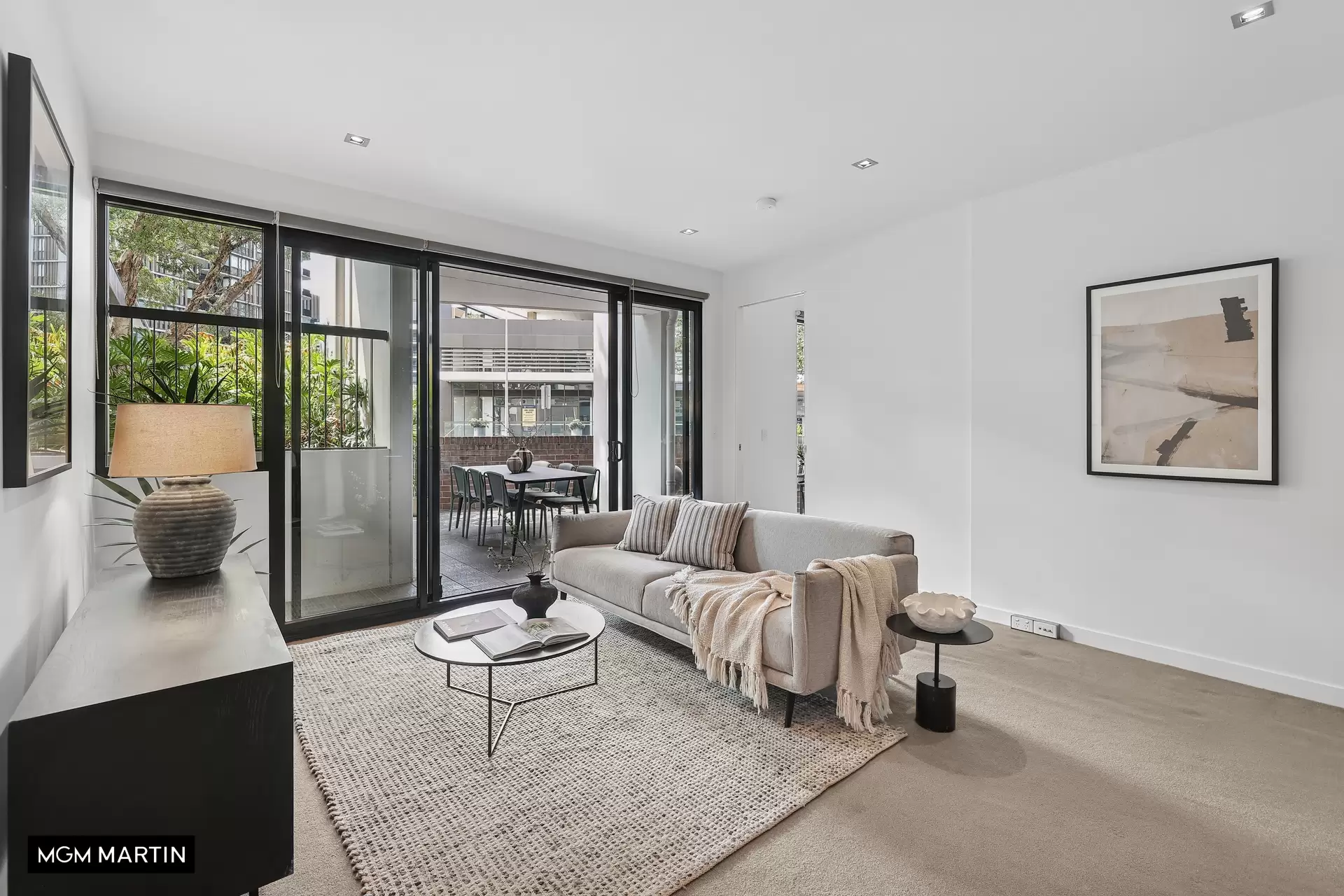 1109/1 Grandstand Parade, Zetland Sold by MGM Martin - image 1