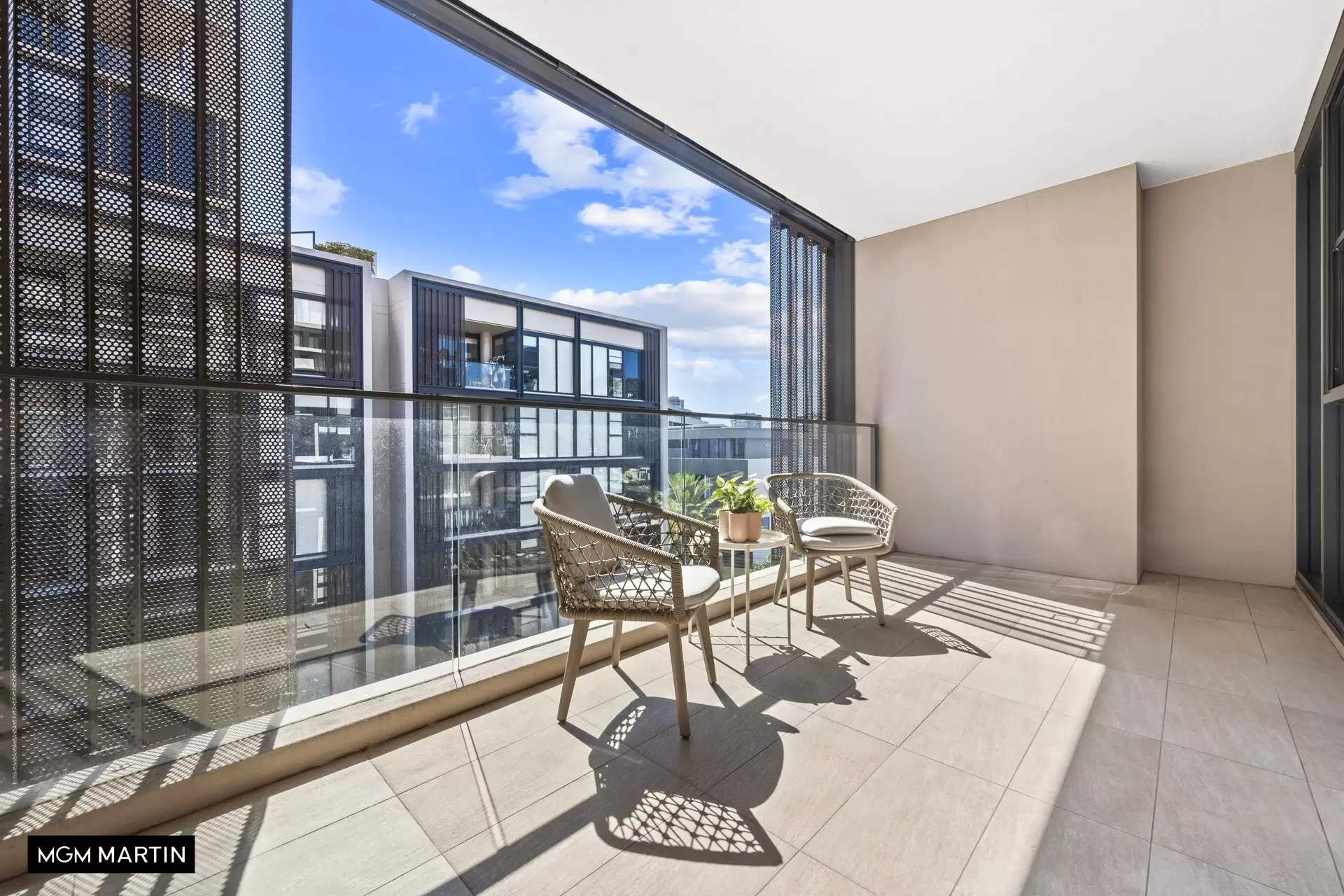 2415/6 Kingsborough Way, Zetland Leased by MGM Martin - image 1