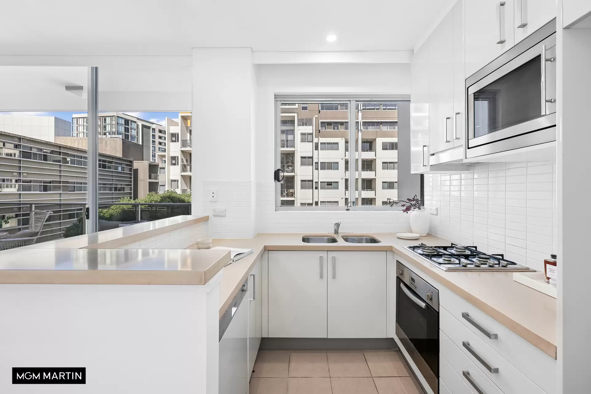 646/5-9 Rothschild Avenue, Rosebery Sold by MGM Martin - image 1