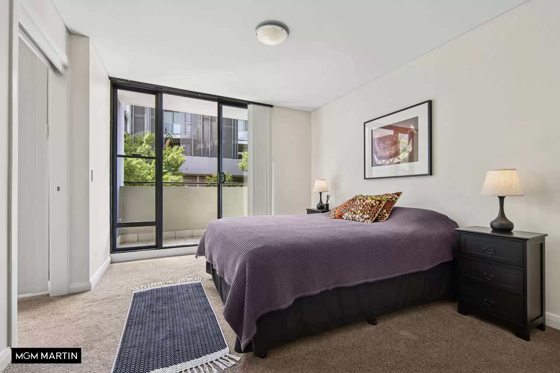9/9 Grandstand Parade, Zetland Sold by MGM Martin - image 1