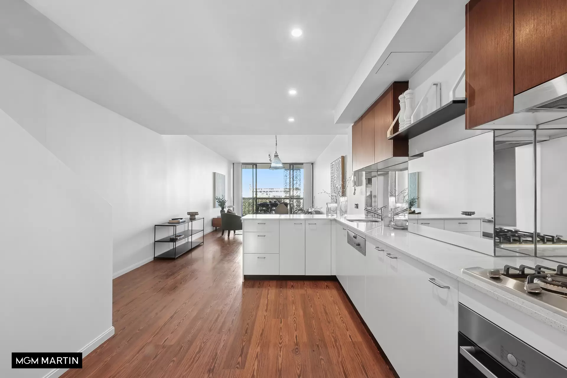 706/17 Gadigal Avenue, Zetland Sold by MGM Martin - image 1