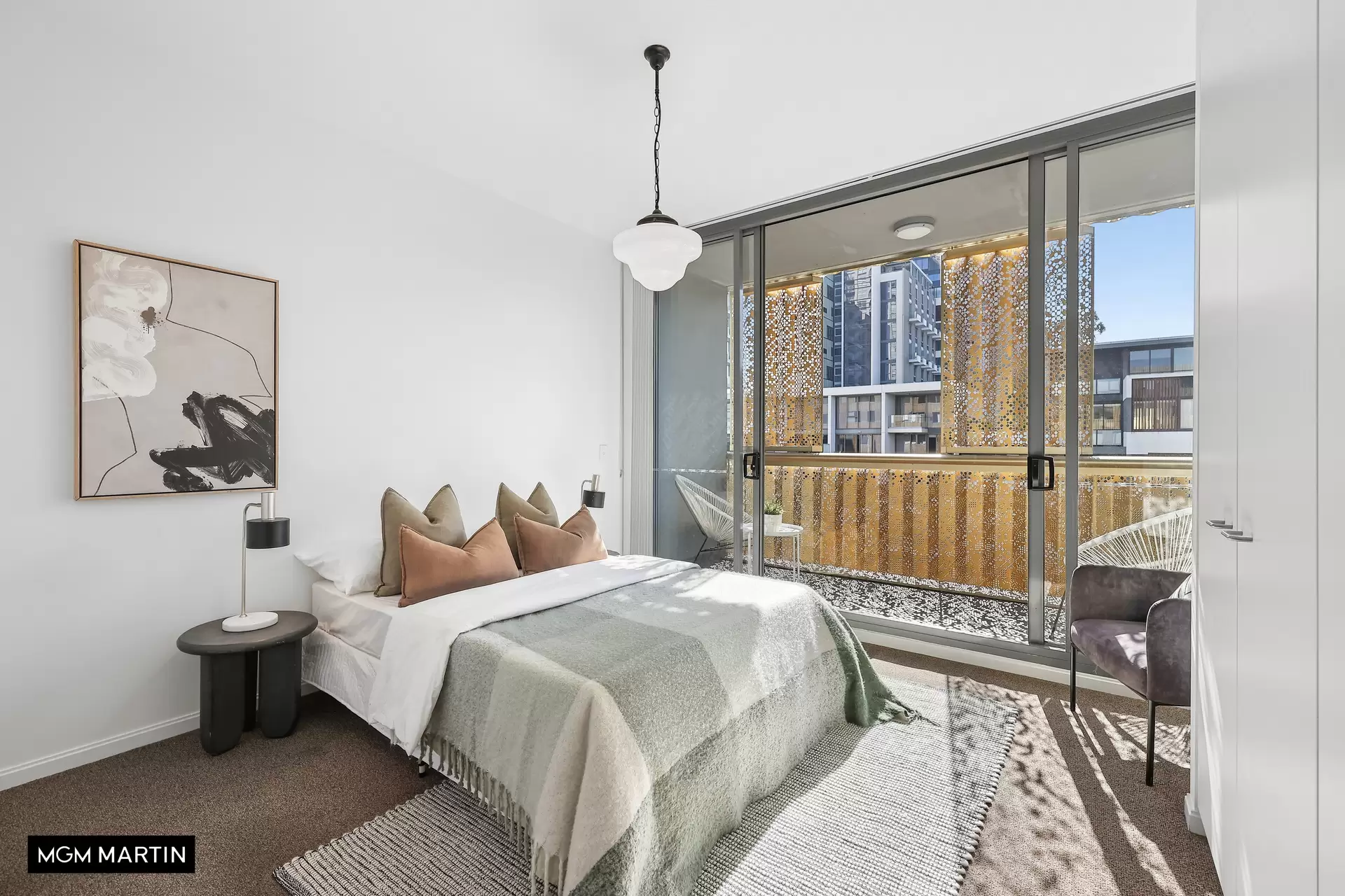 706/17 Gadigal Avenue, Zetland Sold by MGM Martin - image 1