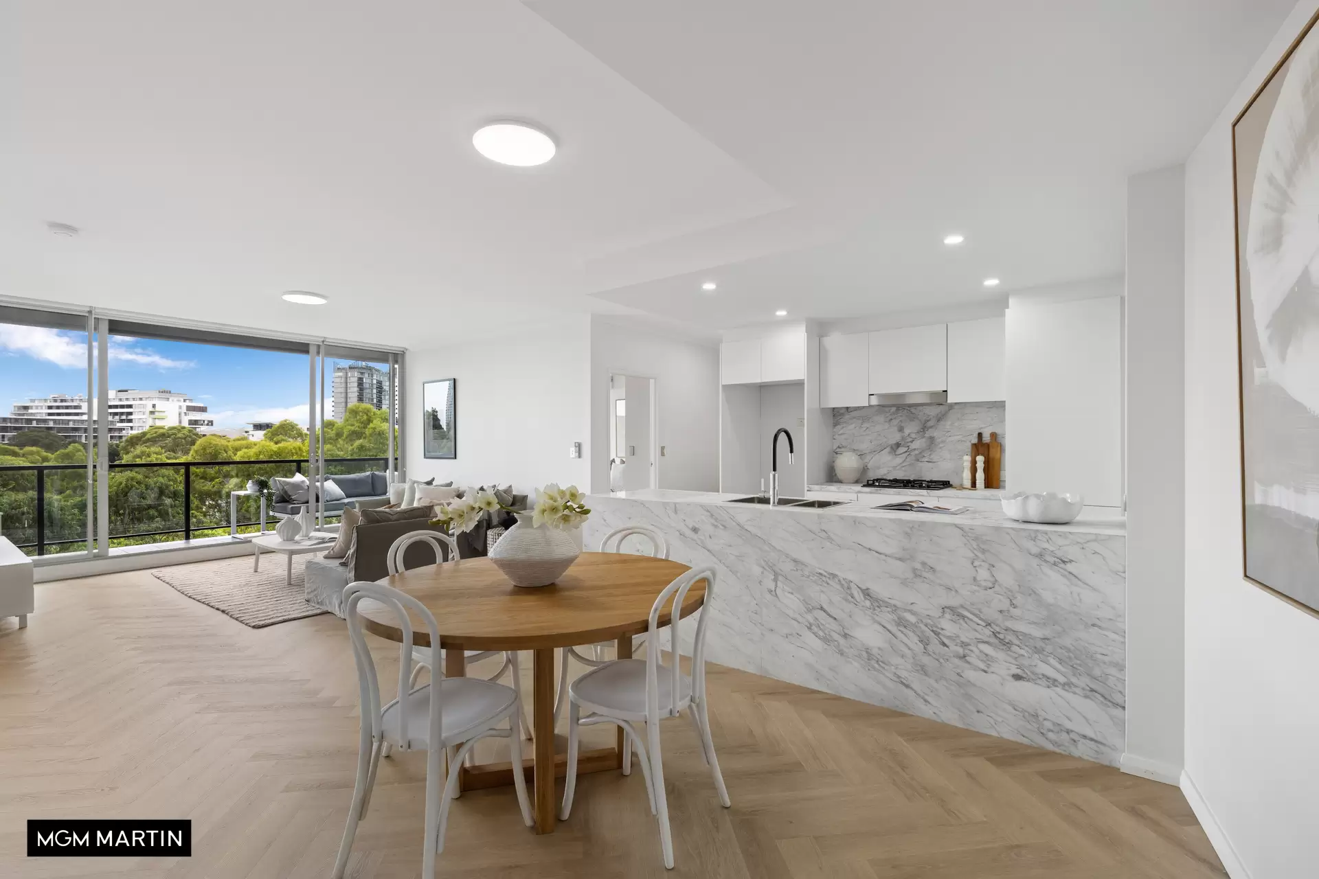 63/2 Hutchinson Walk, Zetland Sold by MGM Martin - image 1