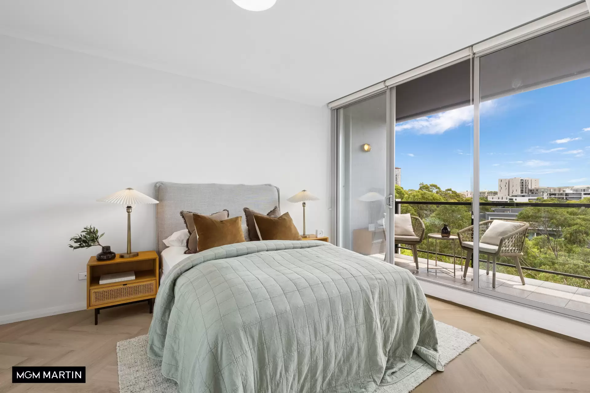 63/2 Hutchinson Walk, Zetland Sold by MGM Martin - image 1