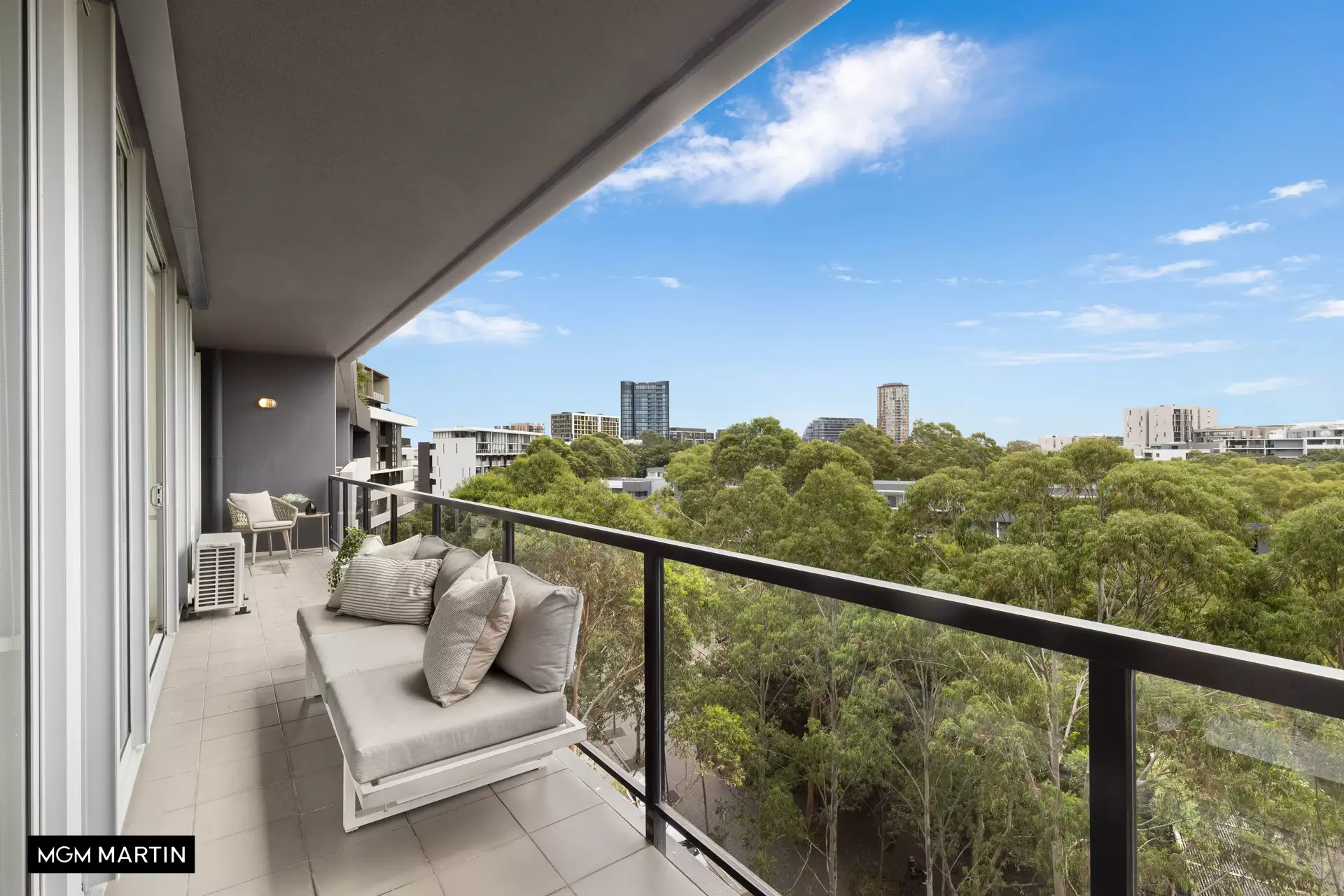 63/2 Hutchinson Walk, Zetland Sold by MGM Martin - image 1