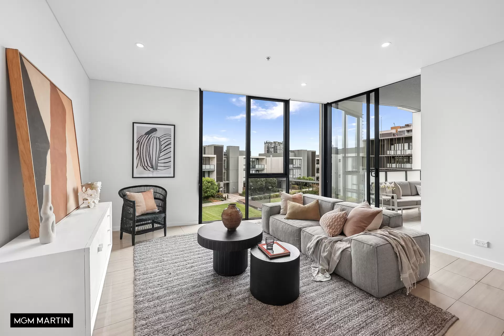 870/2 Cooper Place, Zetland Sold by MGM Martin - image 1