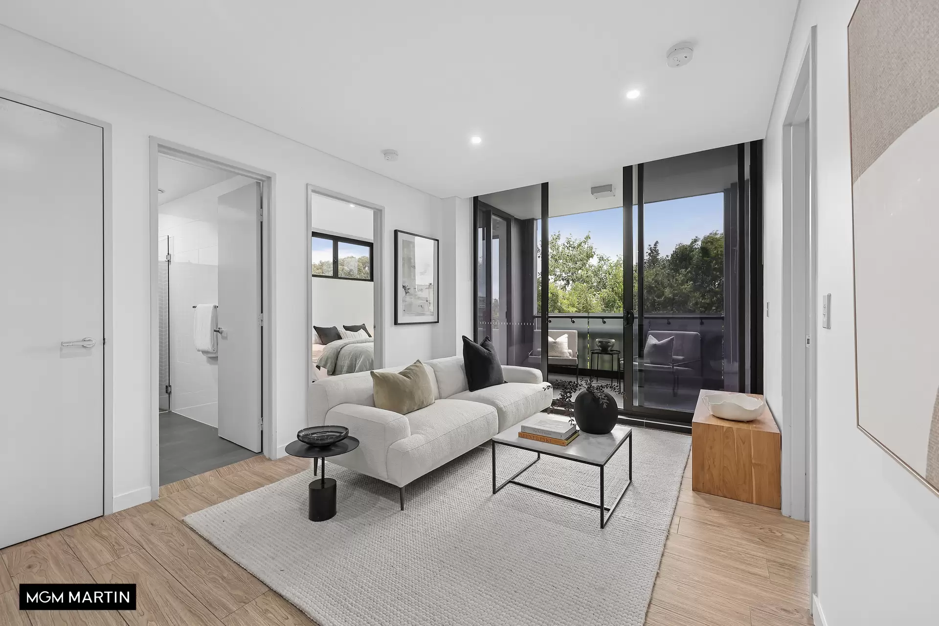 521/347 George Street, Waterloo Sold by MGM Martin - image 1