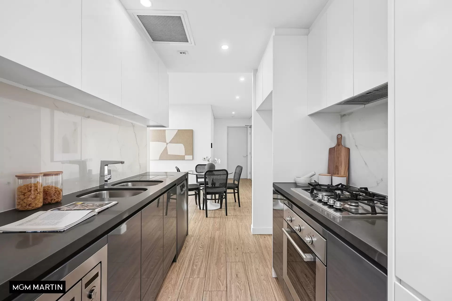 521/347 George Street, Waterloo Sold by MGM Martin - image 1