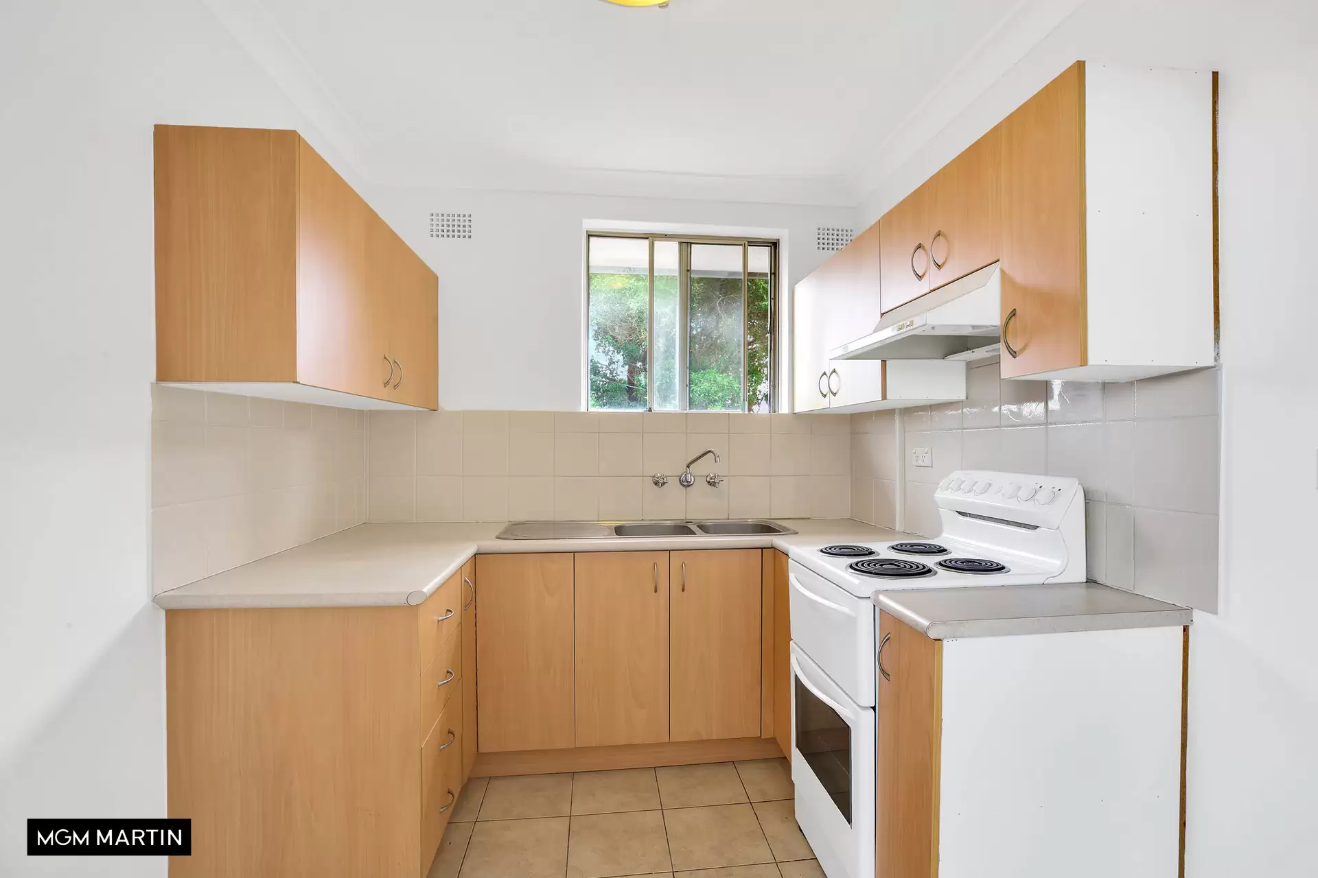 39/27 Dover Road, Botany Leased by MGM Martin - image 1