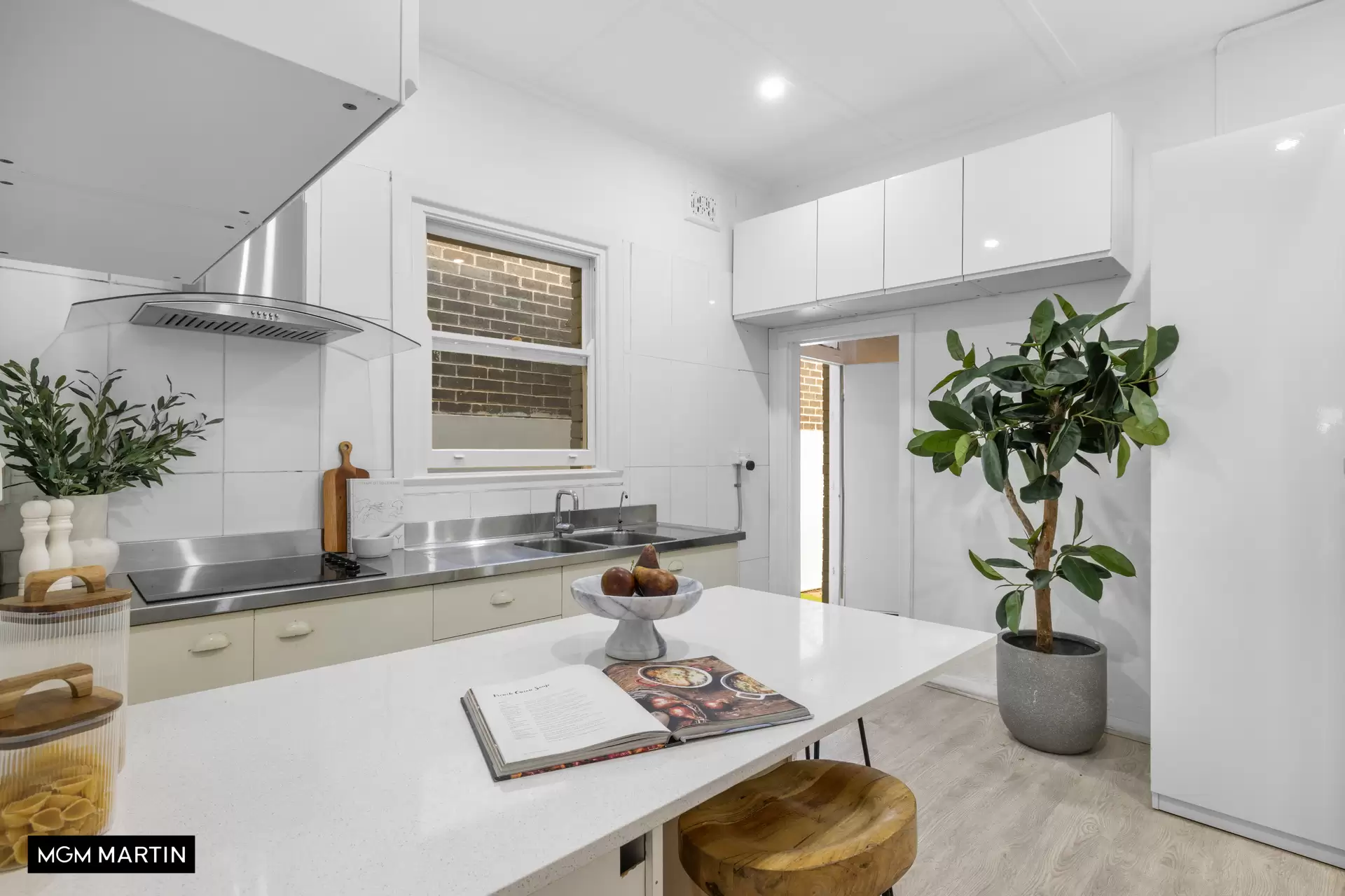 56 Portman Street, Zetland Sold by MGM Martin - image 1