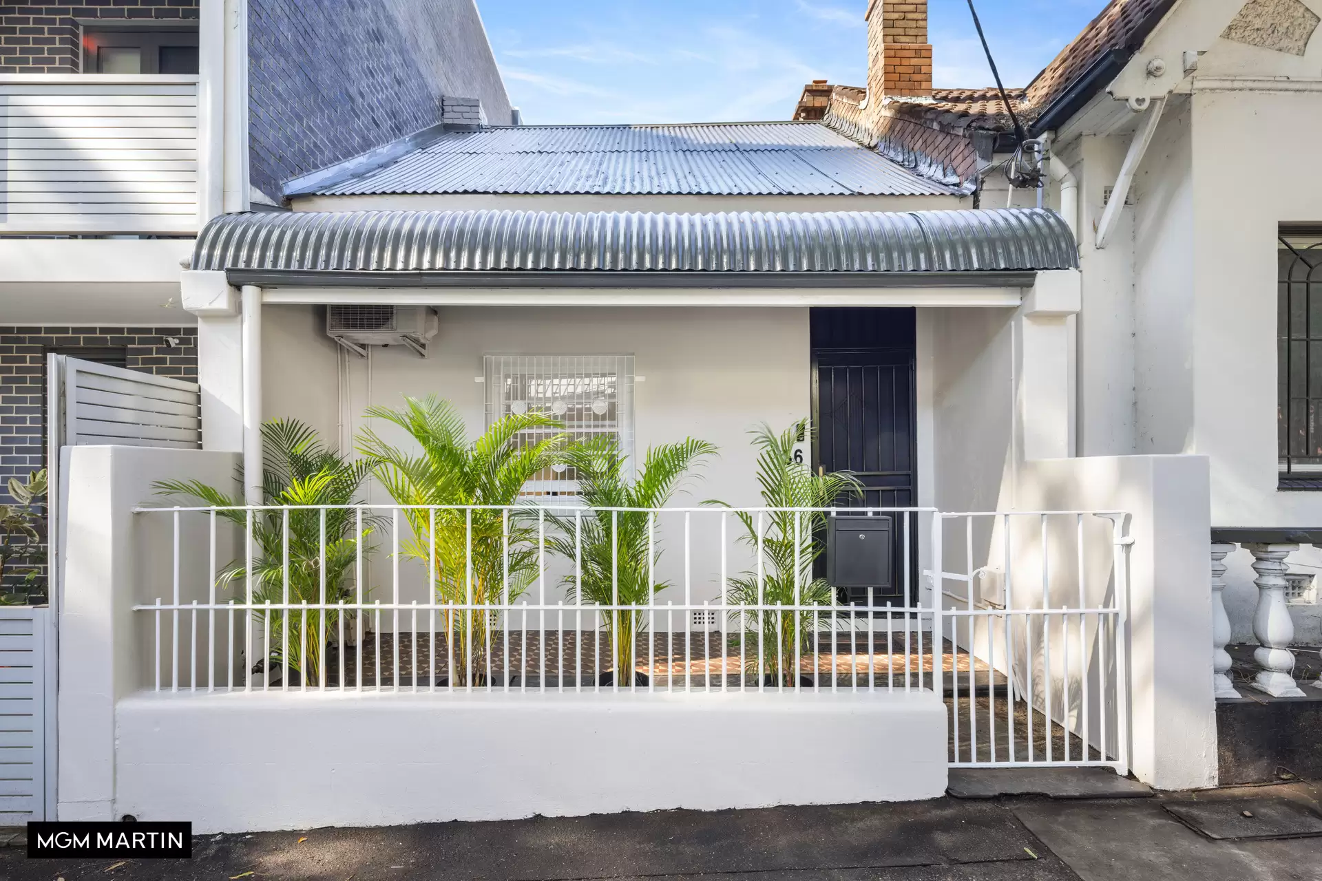 56 Portman Street, Zetland Sold by MGM Martin - image 1