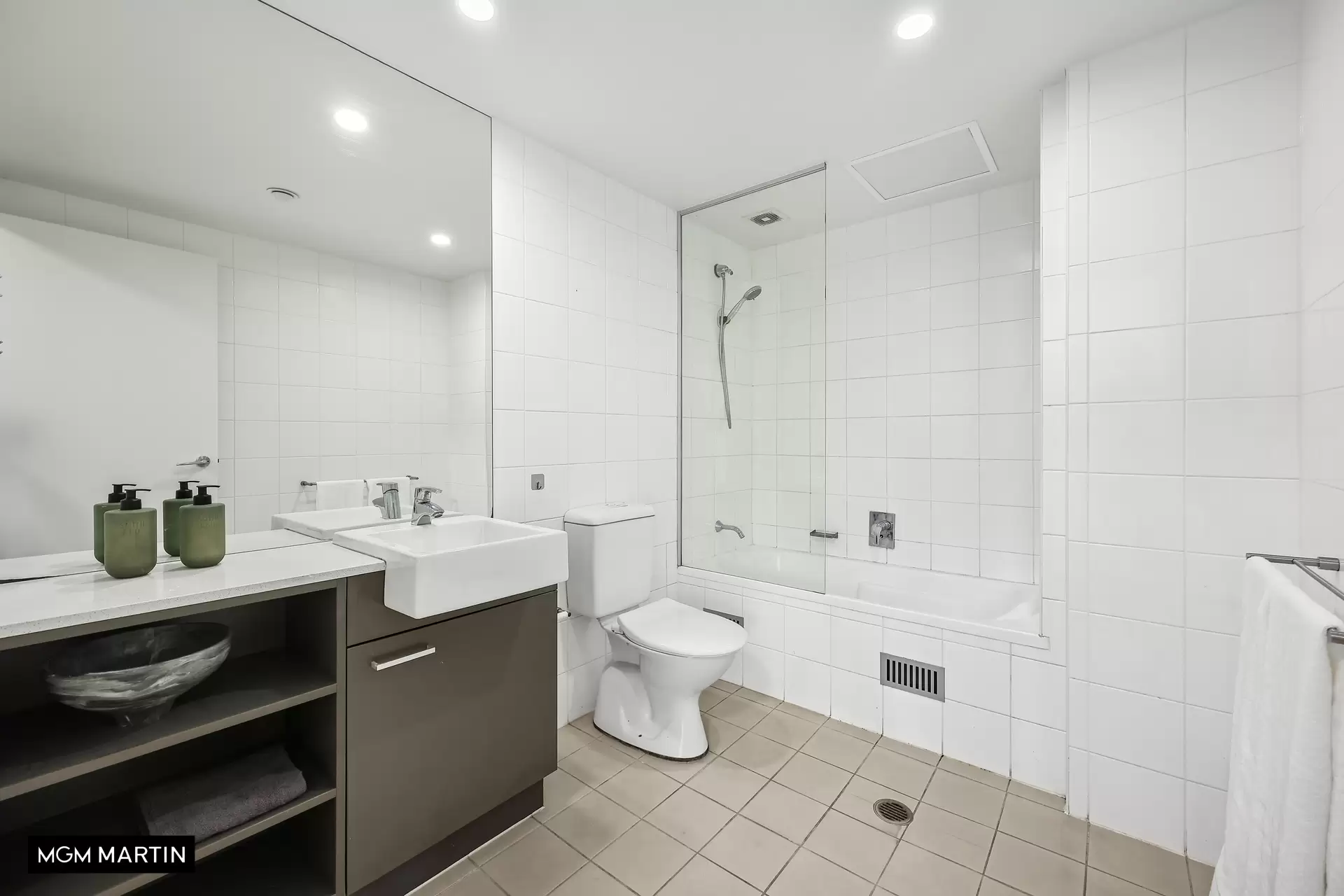 26/3 Defries Avenue, Zetland Sold by MGM Martin - image 1