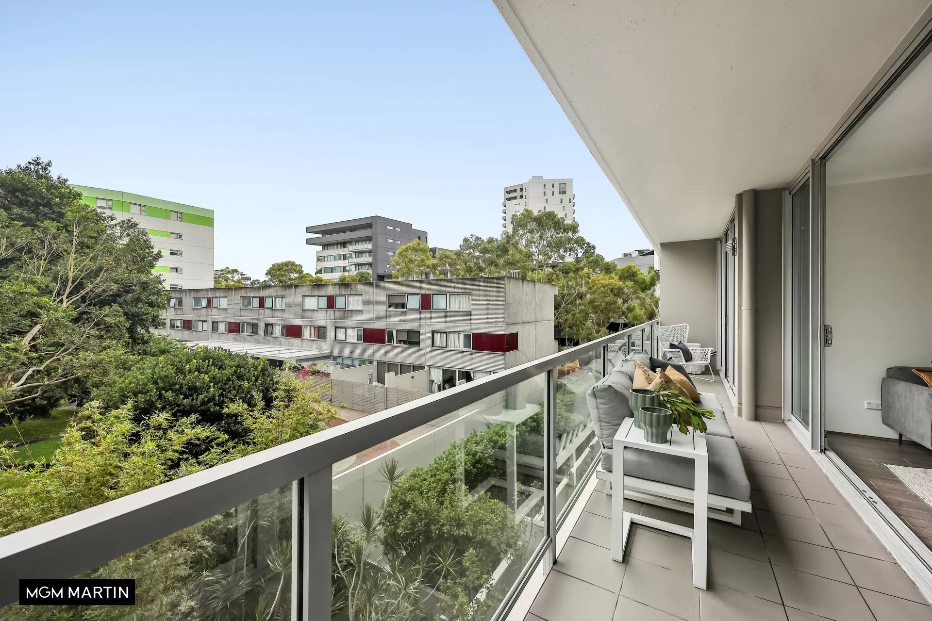 26/3 Defries Avenue, Zetland Sold by MGM Martin - image 1