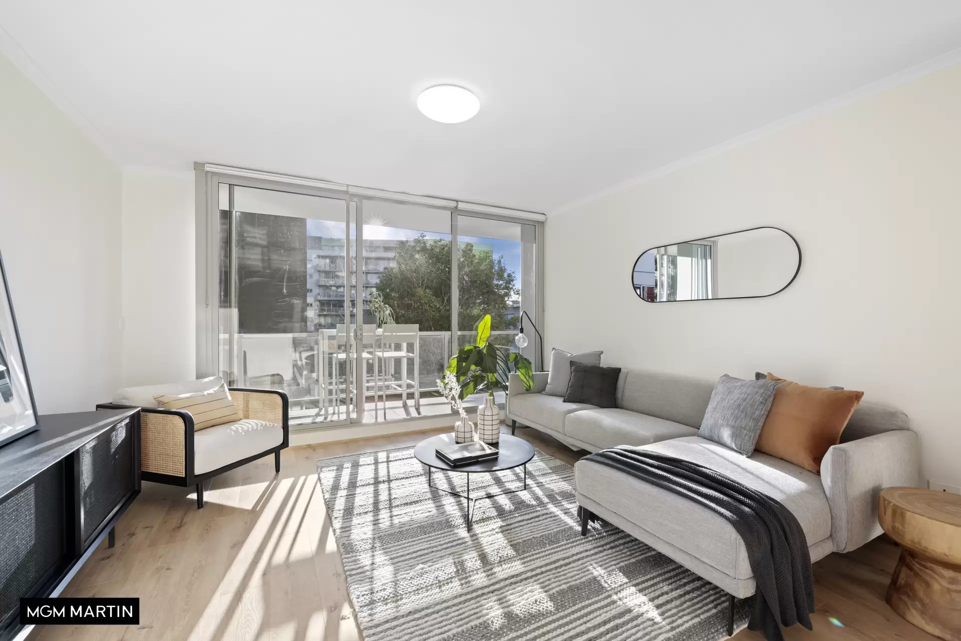25/3 Defries Avenue, Zetland Sold by MGM Martin - image 1