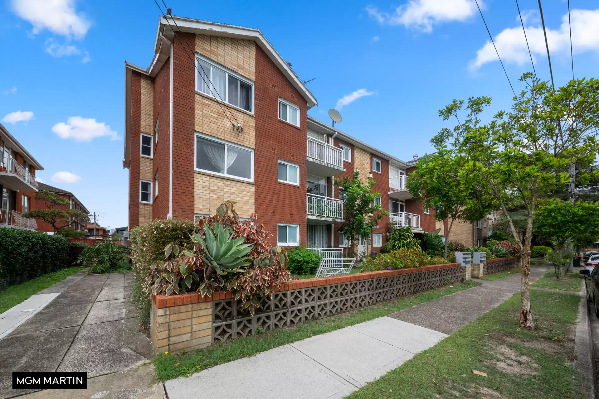 5/6 Barber Avenue, Eastlakes Sold by MGM Martin - image 1