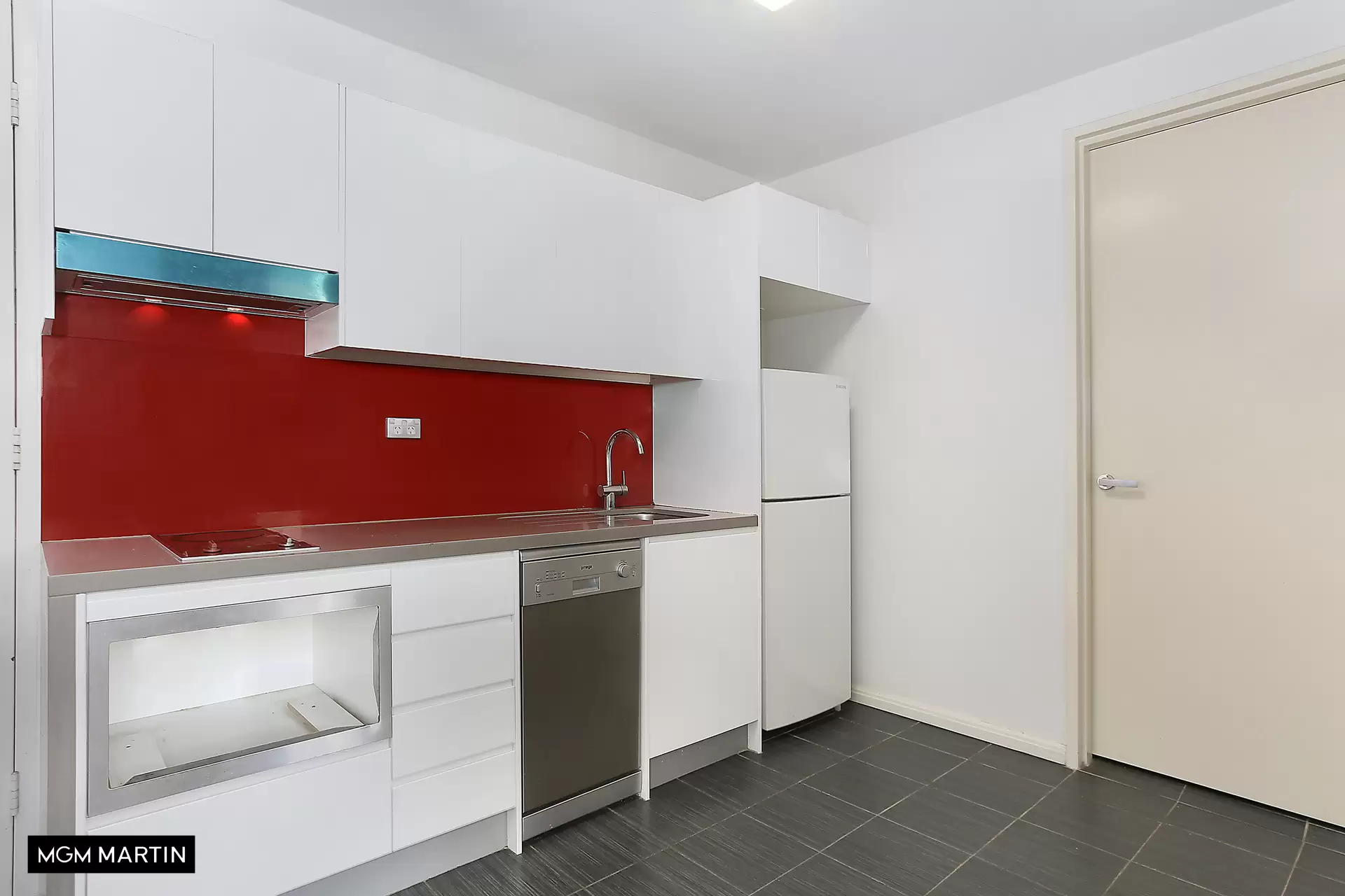 501/4 Ascot Avenue, Zetland Leased by MGM Martin - image 1