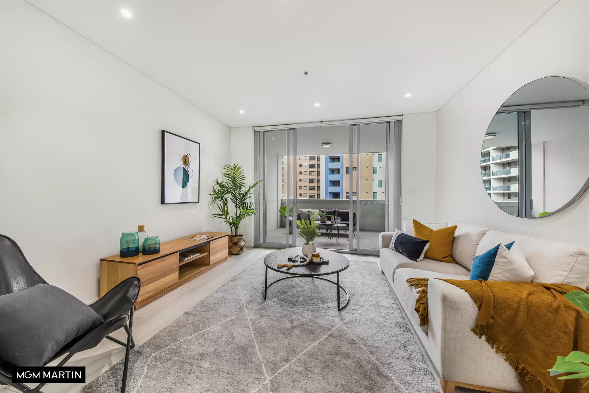 305B/8 Bourke Street, Mascot Sold by MGM Martin - image 1