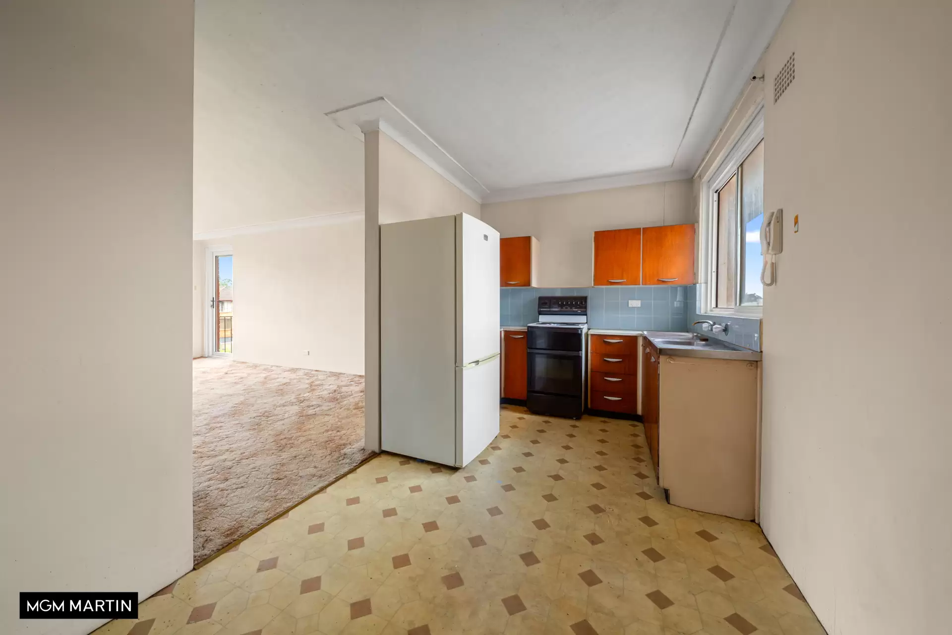 7/1 Gray Crescent, Eastlakes Sold by MGM Martin - image 1