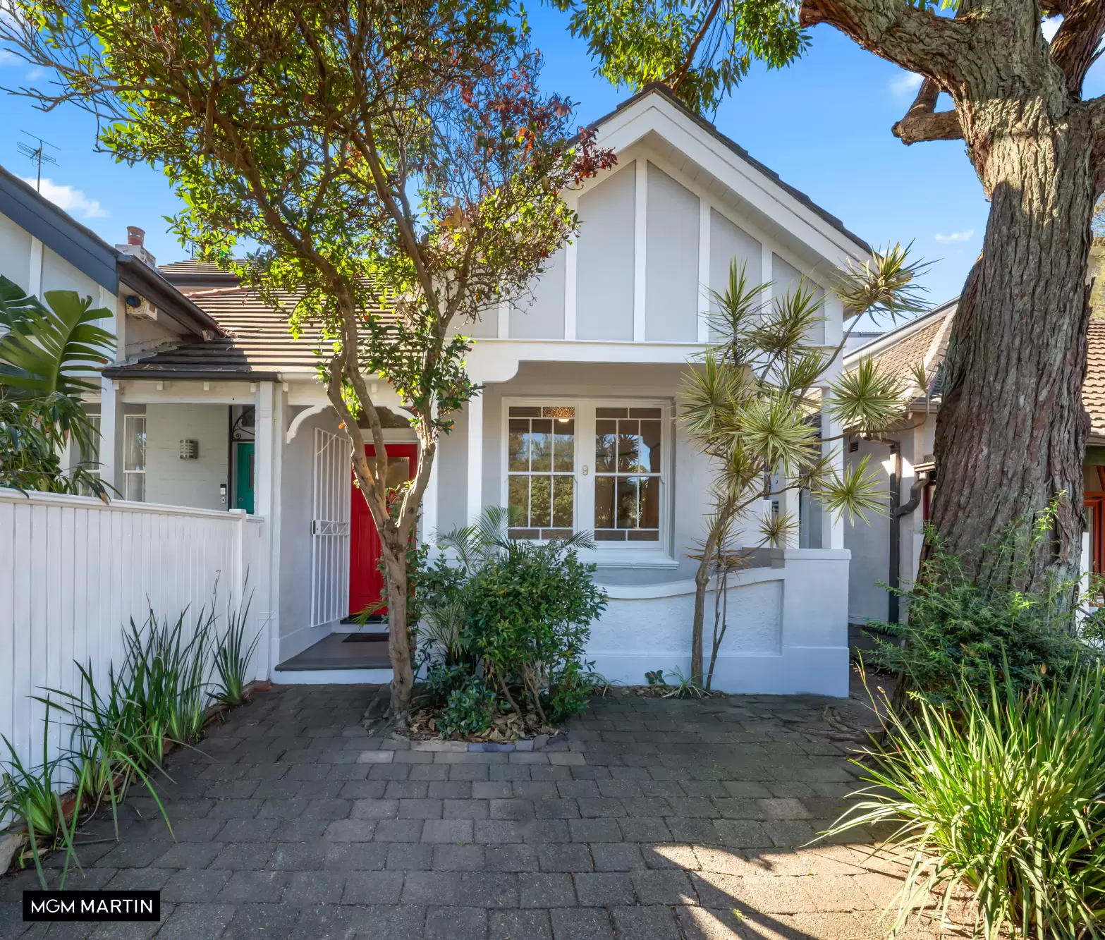 9 Cox Avenue, Bondi Beach Sold by MGM Martin - image 1