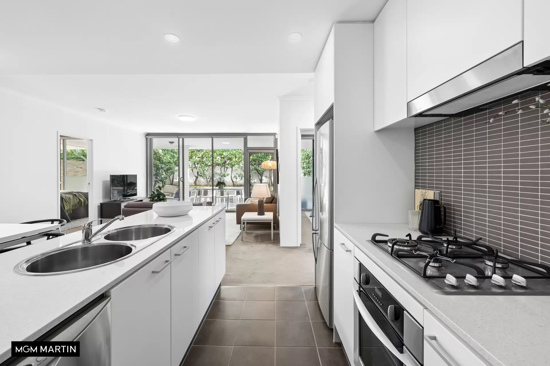 2/1 Levy Walk, Zetland Sold by MGM Martin - image 1