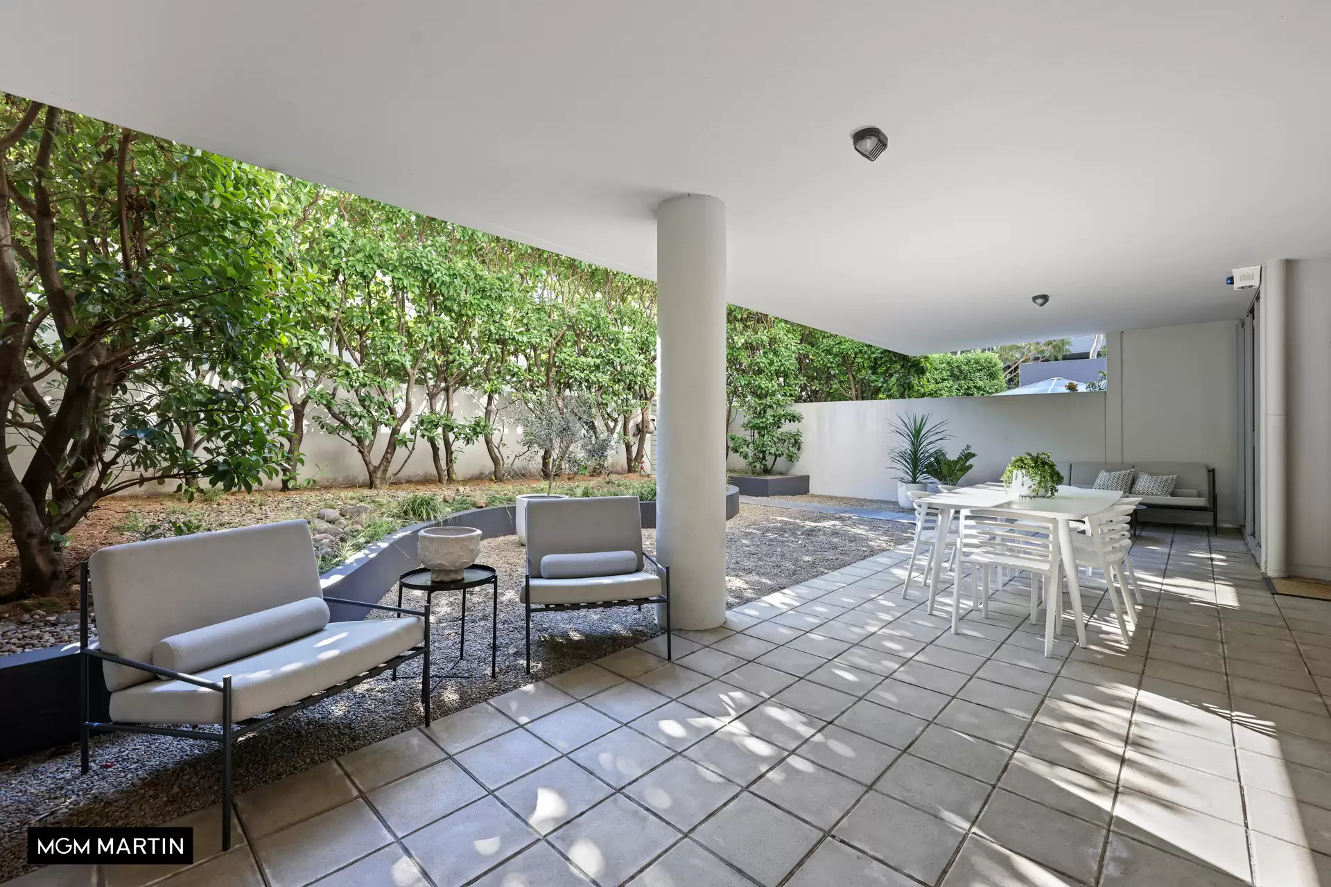 2/1 Levy Walk, Zetland Sold by MGM Martin - image 1