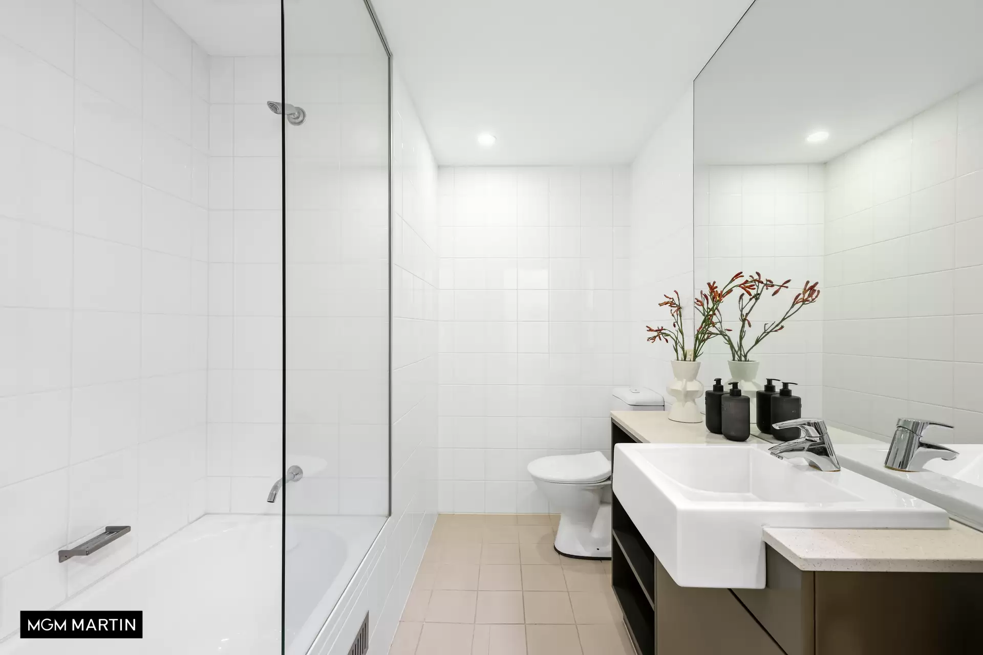 2/1 Levy Walk, Zetland Sold by MGM Martin - image 1