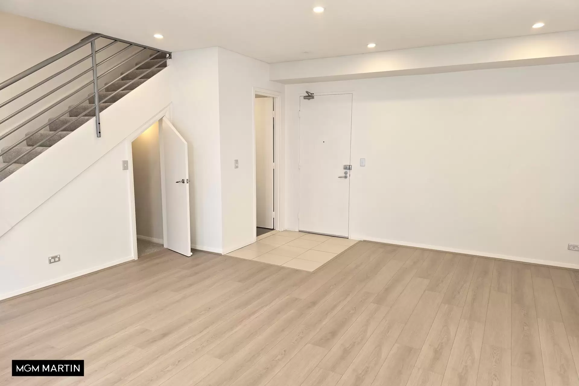 185/635 Gardeners Road, Mascot Sold by MGM Martin - image 1