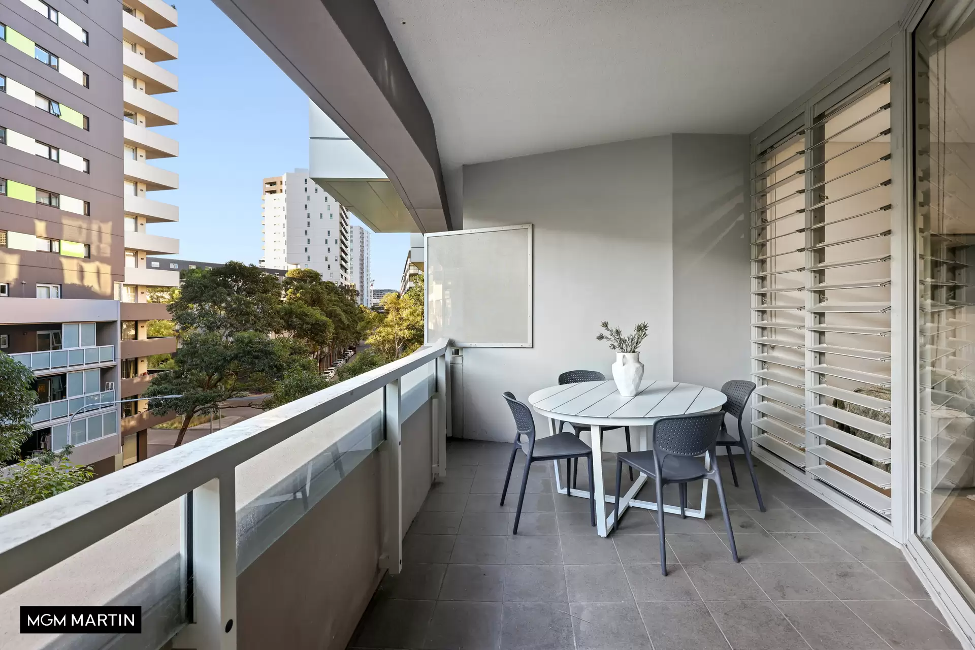 106/6C Defries Avenue, Zetland For Sale by MGM Martin - image 1