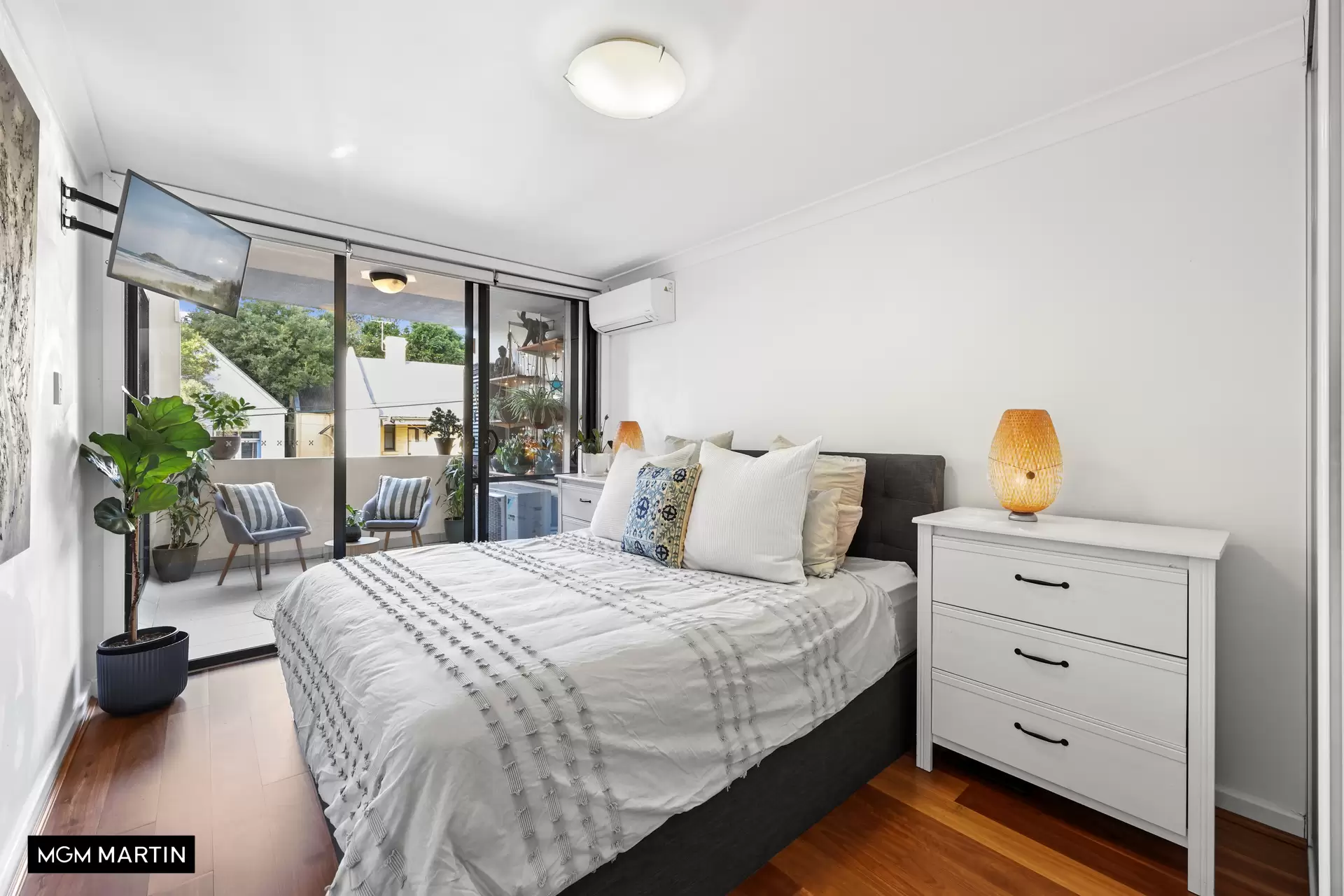2/180-182 Cope Street, Waterloo Sold by MGM Martin - image 1