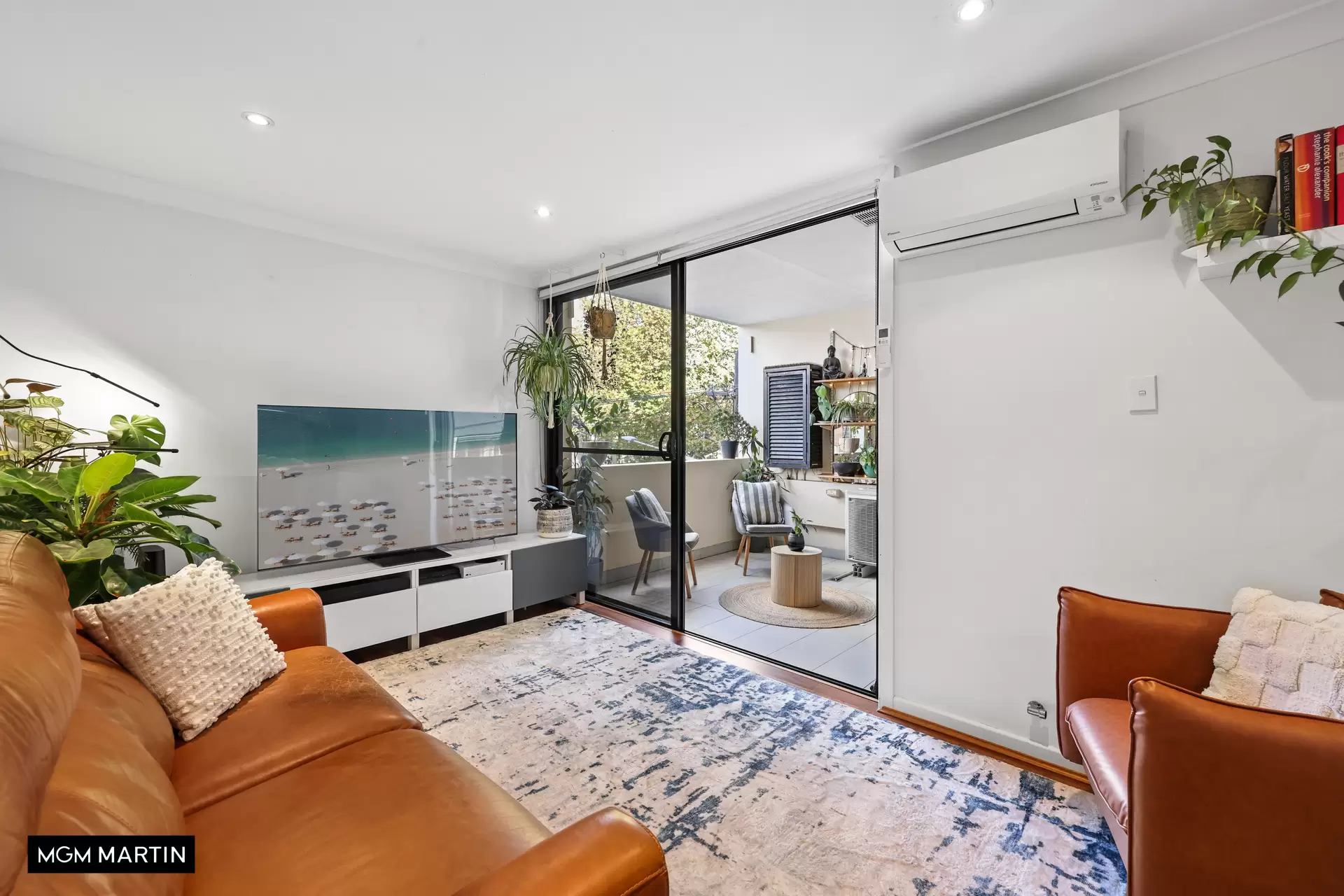 2/180-182 Cope Street, Waterloo Sold by MGM Martin - image 1