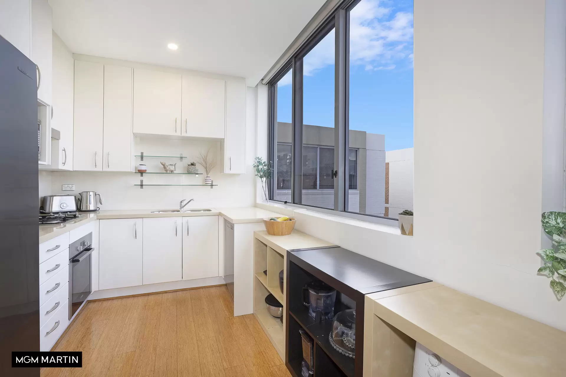 206/635 Gardeners Road, Mascot Sold by MGM Martin - image 1