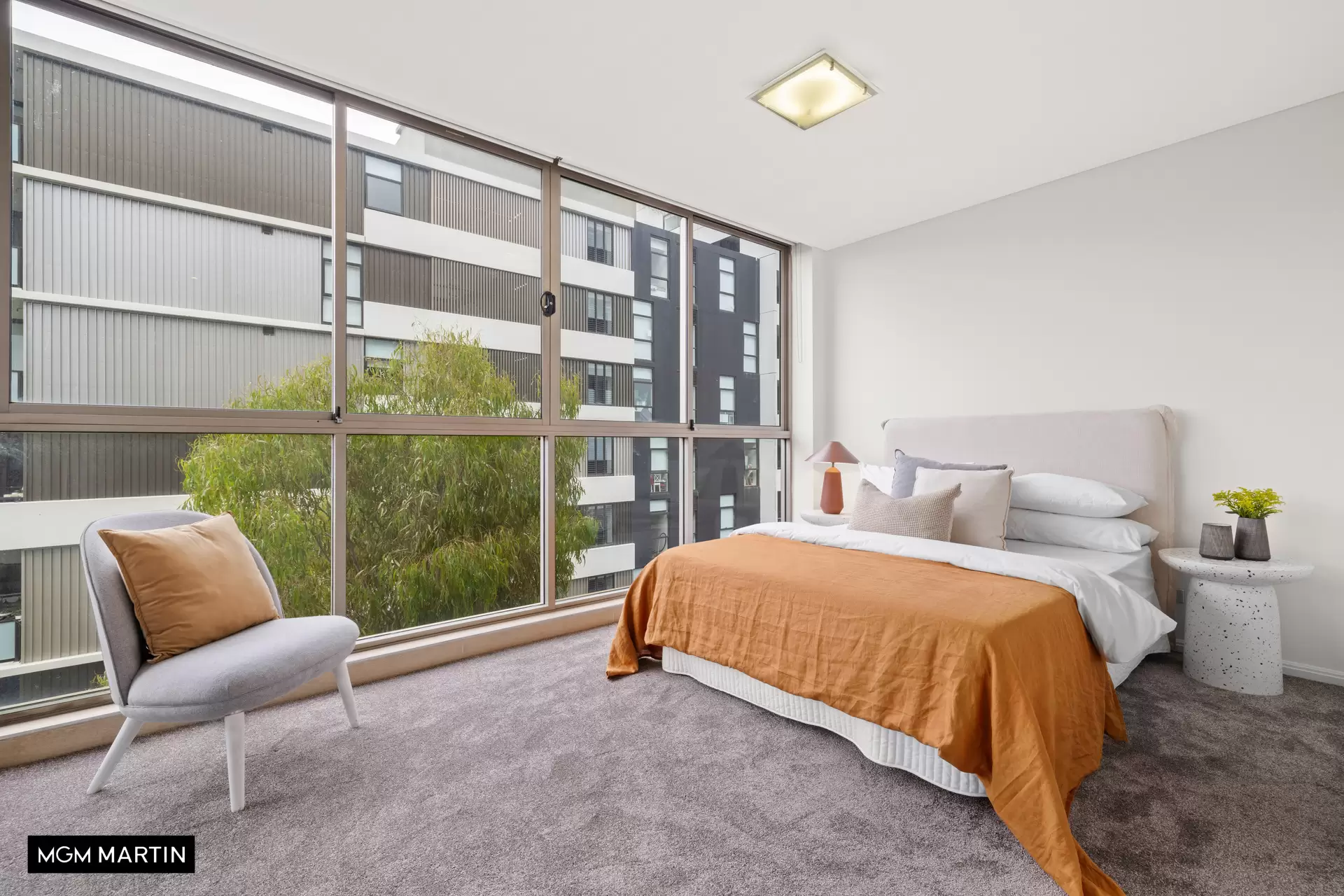 549/10 Victoria Park Parade, Zetland Sold by MGM Martin - image 1