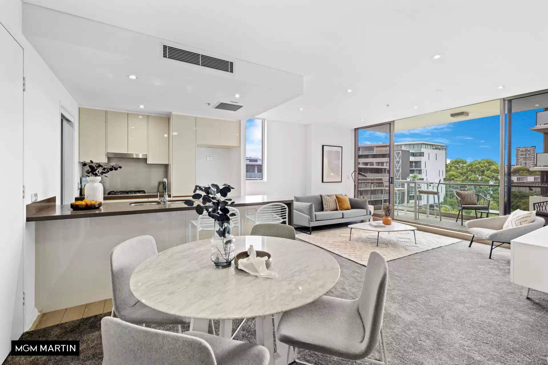 549/10 Victoria Park Parade, Zetland Sold by MGM Martin - image 1