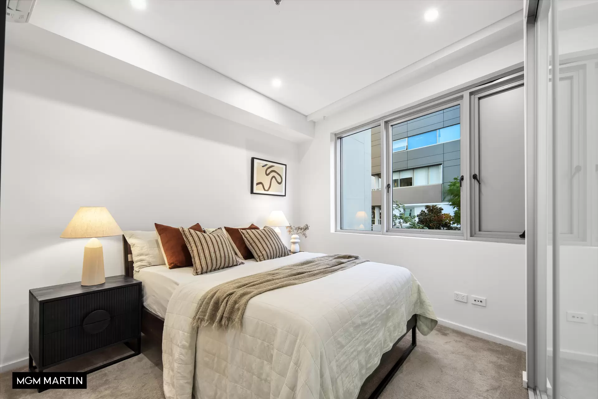 11/6a Defries Avenue, Zetland Sold by MGM Martin - image 1