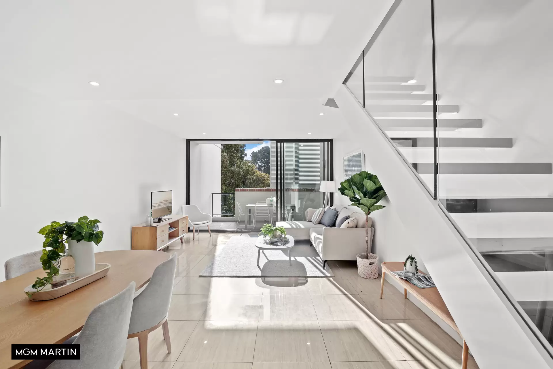 2405/98 Joynton Avenue, Zetland Leased by MGM Martin - image 1