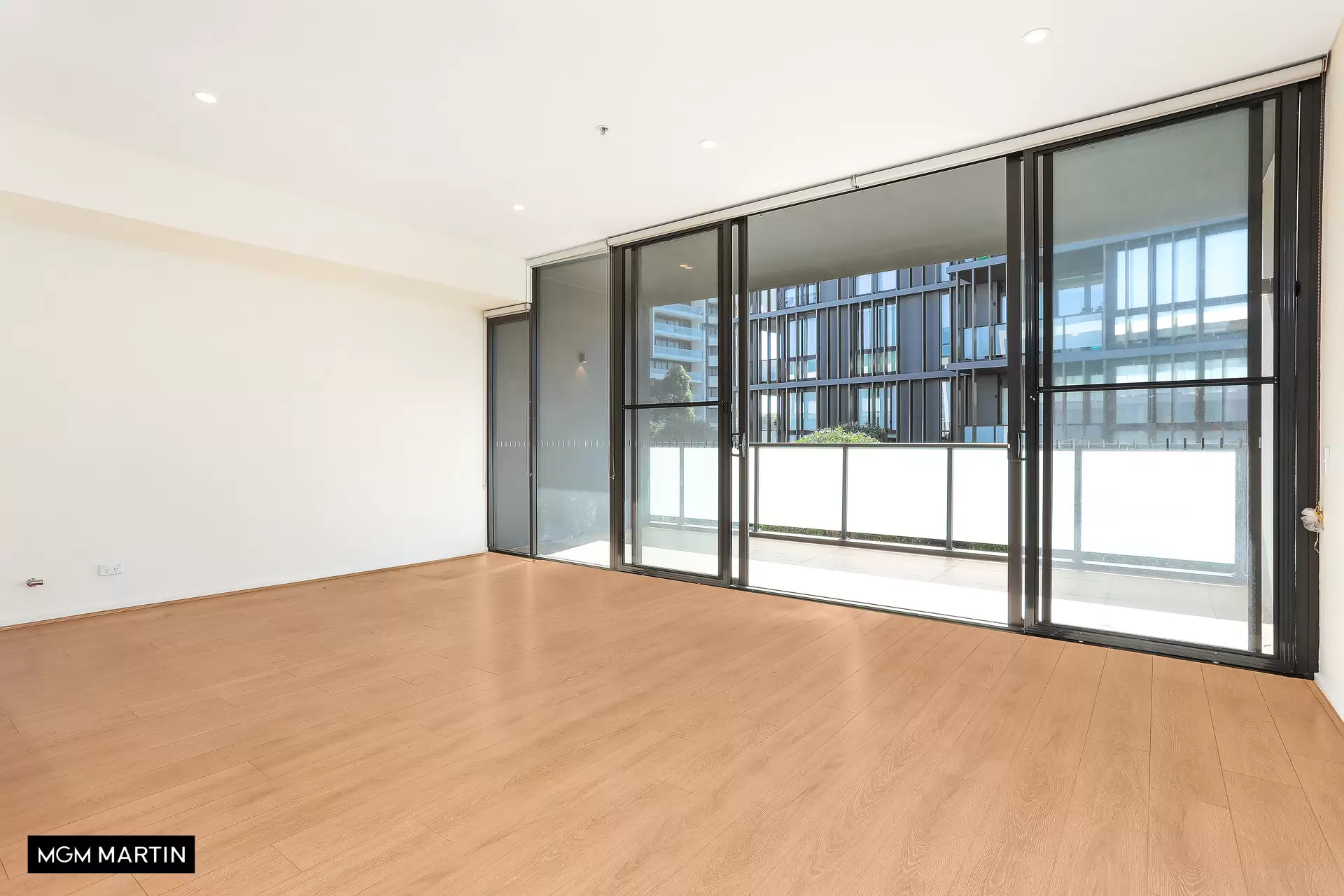 714/2B Defries Avenue, Zetland Leased by MGM Martin - image 1