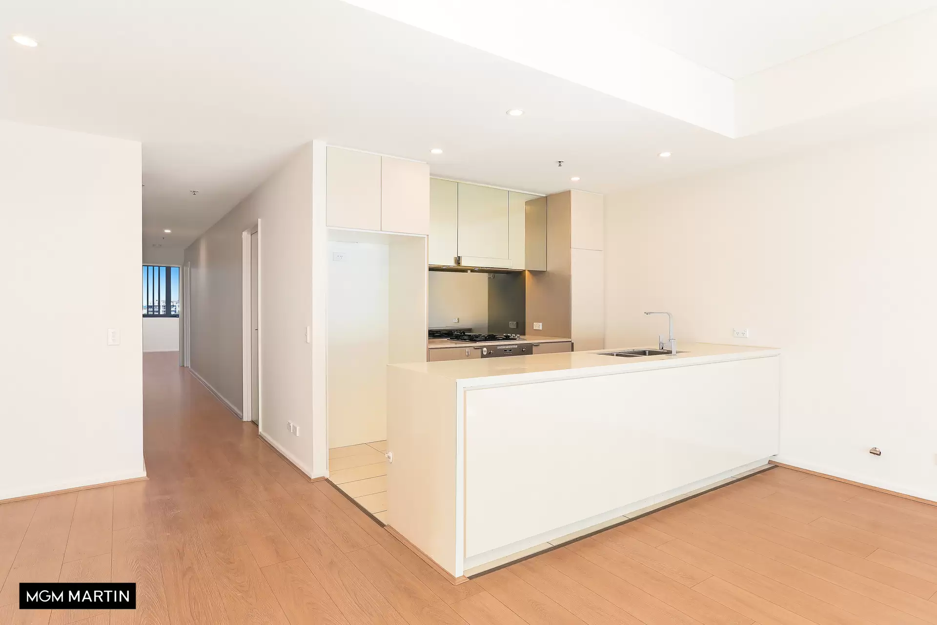 714/2B Defries Avenue, Zetland Leased by MGM Martin - image 1
