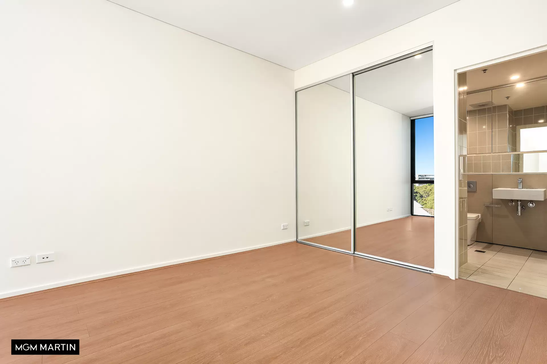 714/2B Defries Avenue, Zetland Leased by MGM Martin - image 1