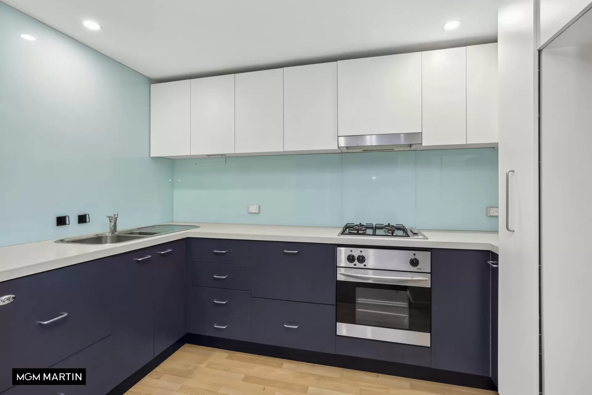 A25/252 Botany Road, Alexandria Leased by MGM Martin - image 1