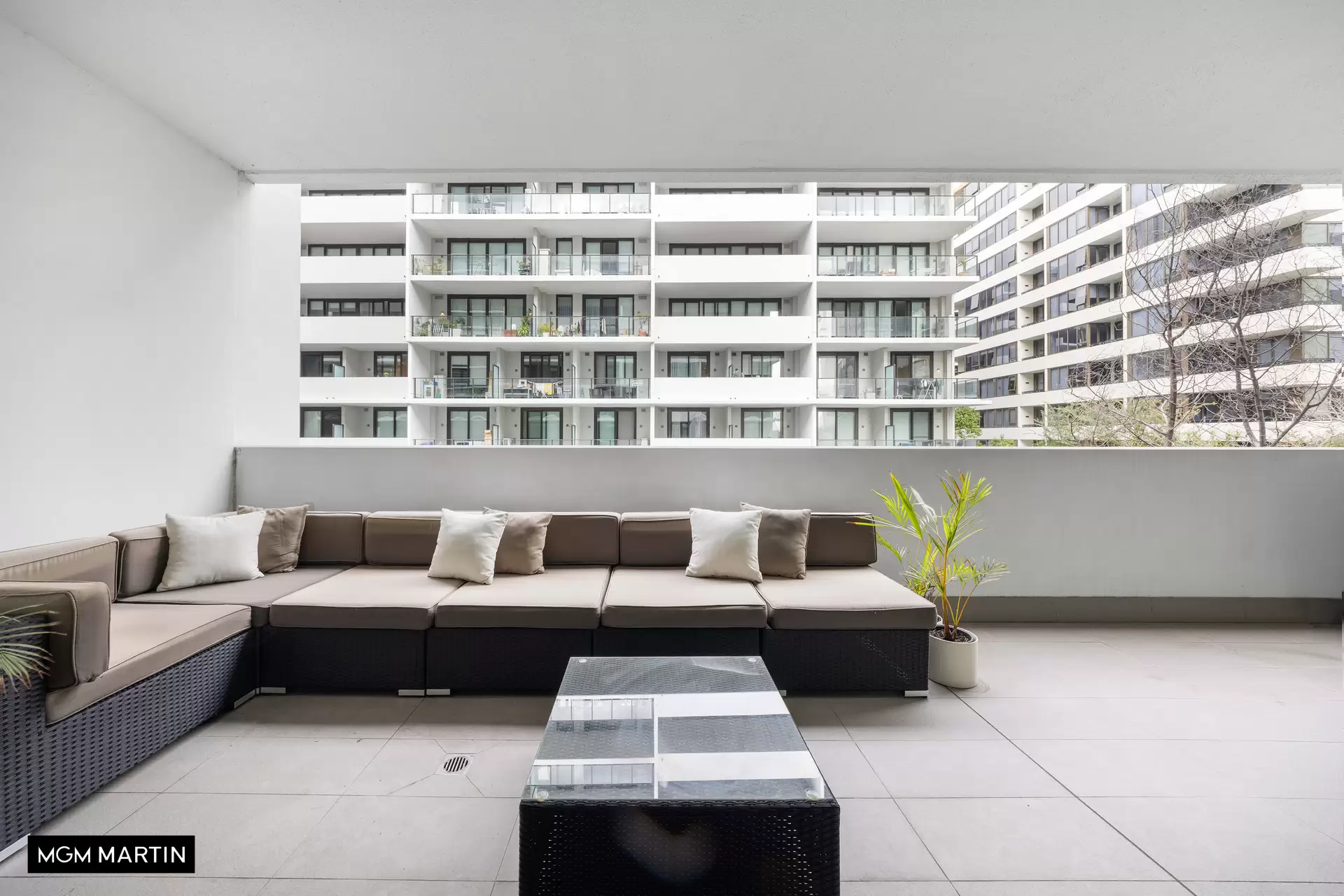 411/659-669 Gardeners Road, Mascot Leased by MGM Martin - image 1