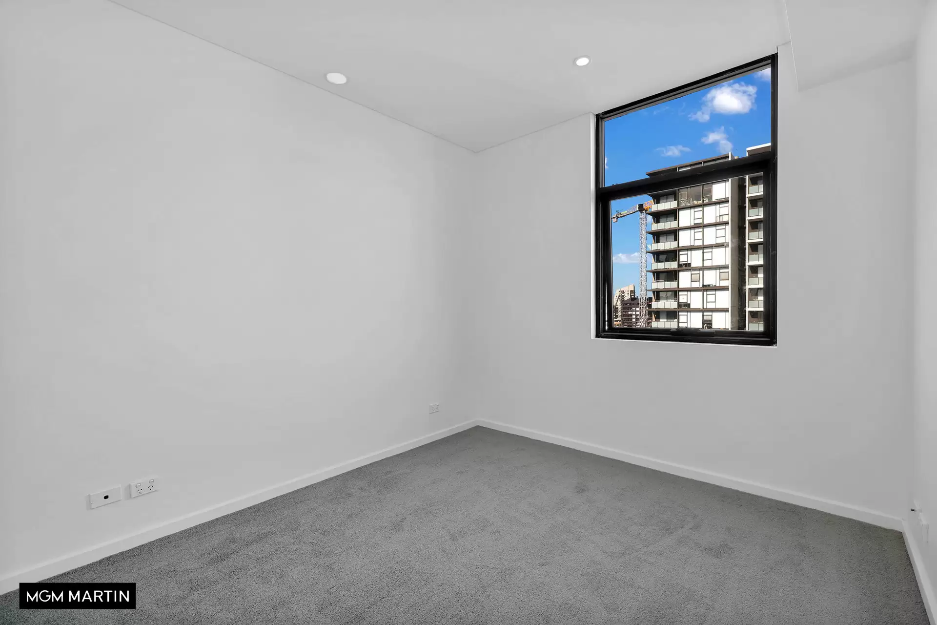 913/1 Hutchinson Walk, Zetland For Lease by MGM Martin - image 1
