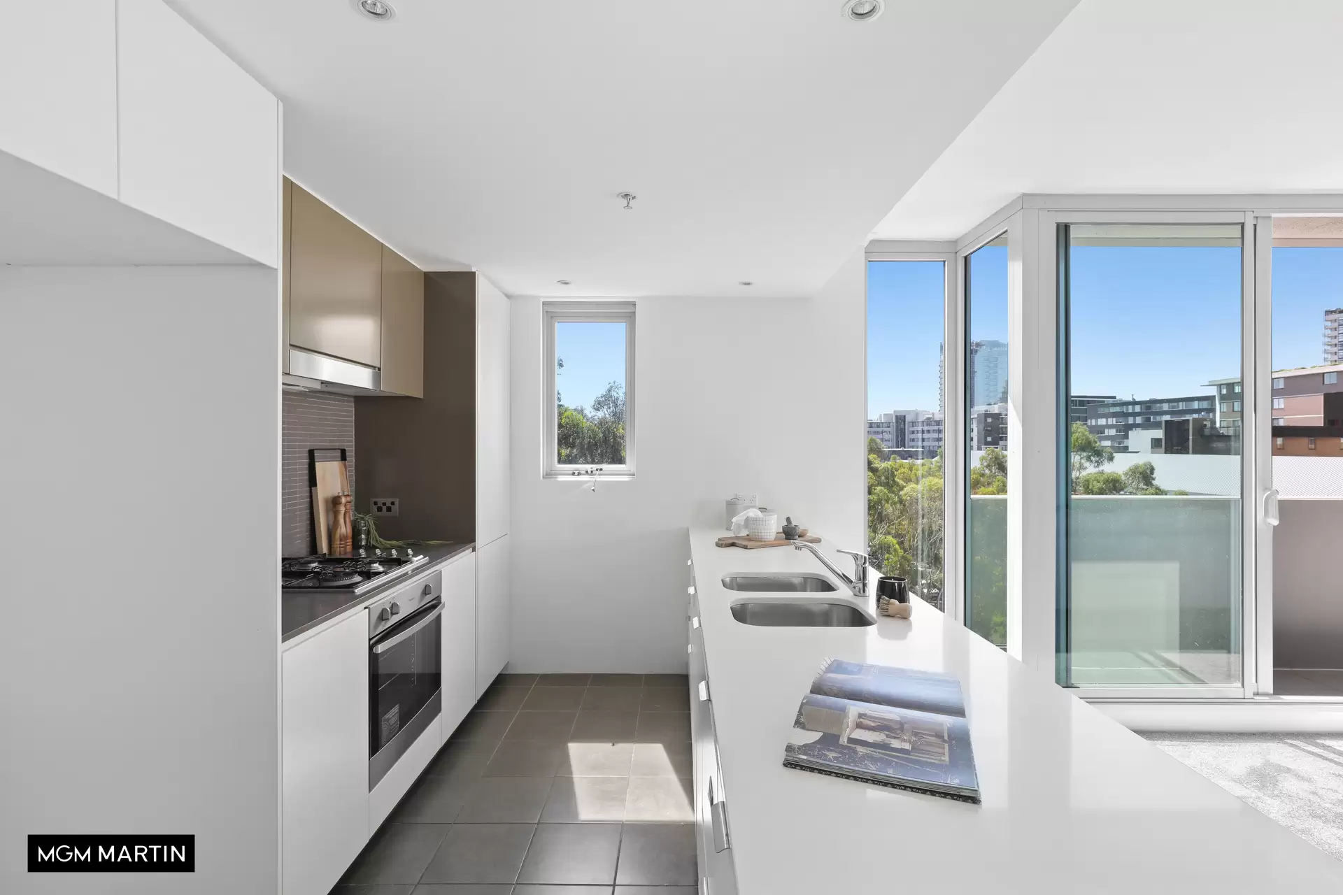 20/22 Gadigal Avenue, Zetland Leased by MGM Martin - image 1