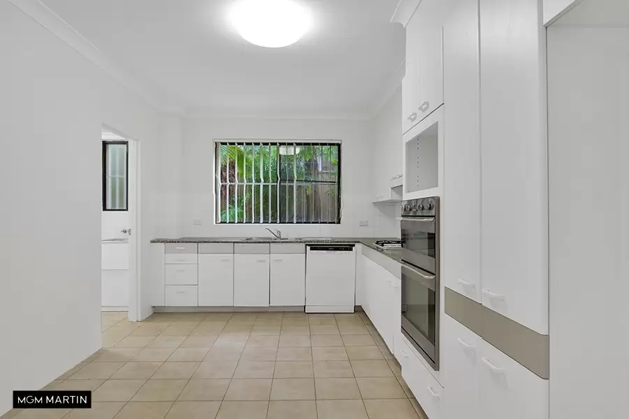 2/9-13 Sir Thomas Mitchell Road, Bondi Beach Leased by MGM Martin - image 1