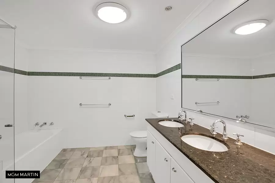 2/9-13 Sir Thomas Mitchell Road, Bondi Beach Leased by MGM Martin - image 1