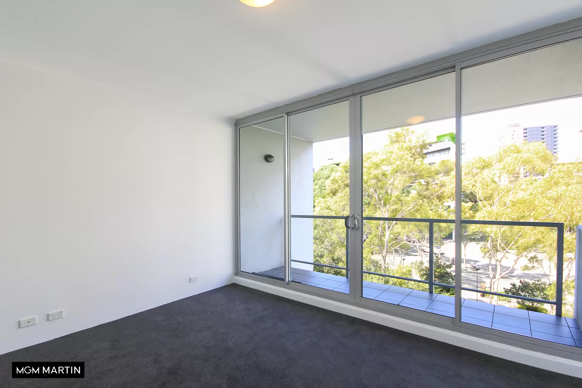 104/5A Victoria Park Parade, Zetland Leased by MGM Martin - image 1