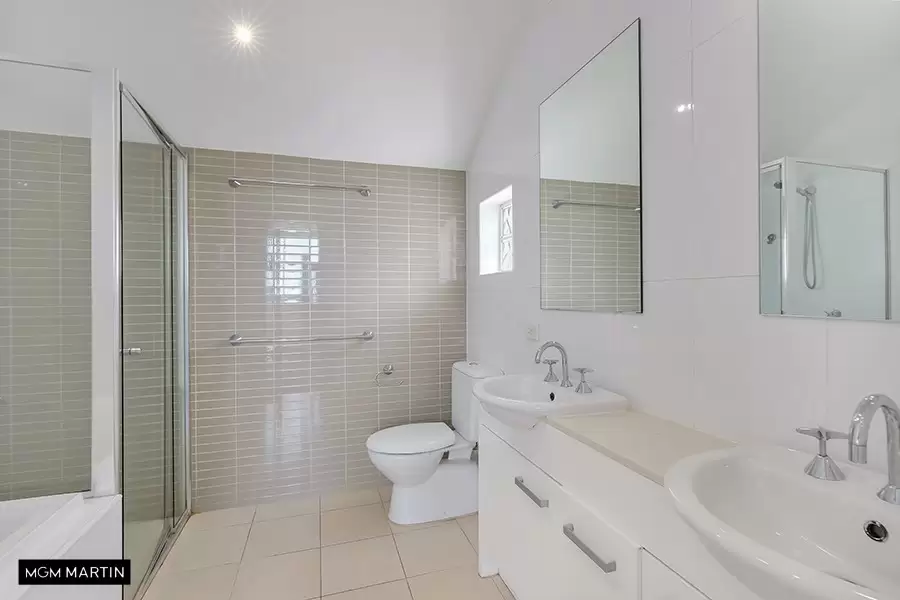 18/32 Stephen Road, Botany Leased by MGM Martin - image 1
