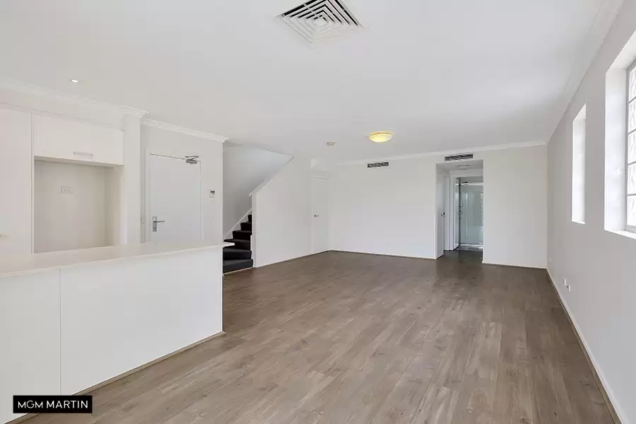 18/32 Stephen Road, Botany Leased by MGM Martin - image 1