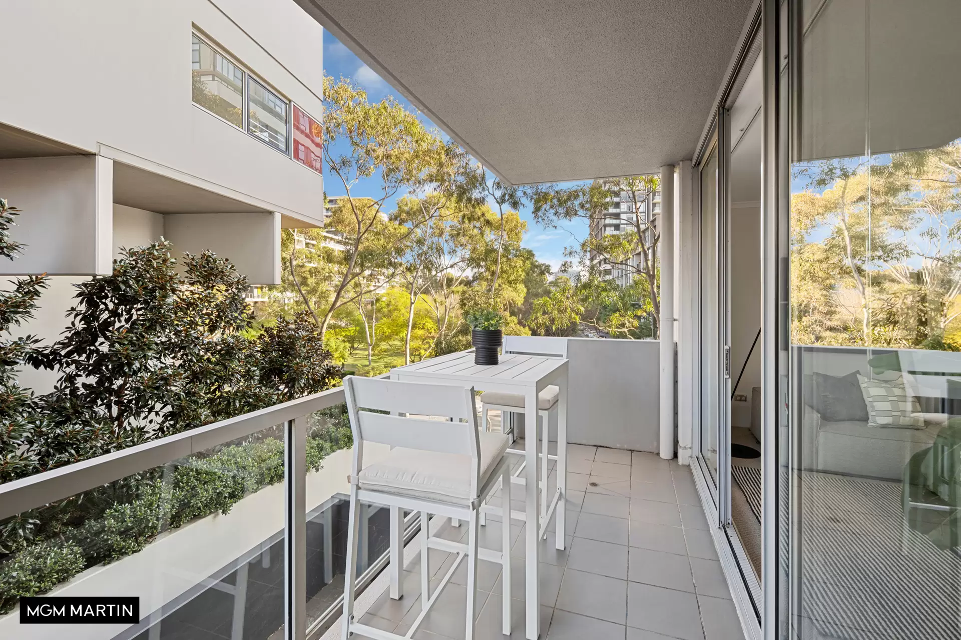 23/2 Hutchinson Walk, Zetland Sold by MGM Martin - image 1